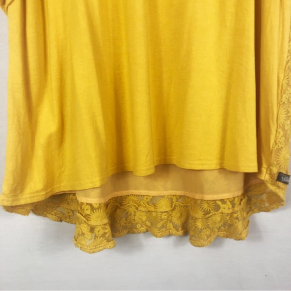 Matilda Jane Bocce Ball Flutter Sleeve Top | Yellow Gold | Size Large - Picture 3 of 8
